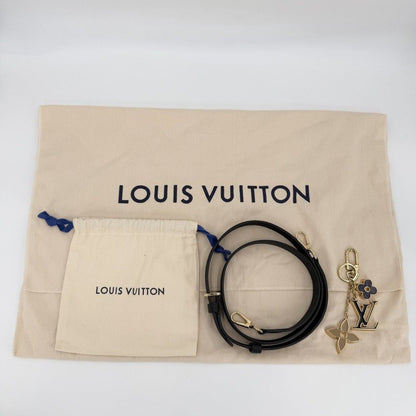Louis Vuitton 2-Way Capucines BB Shoulder Bag Crossbody Taurillon Leather Black — view 7