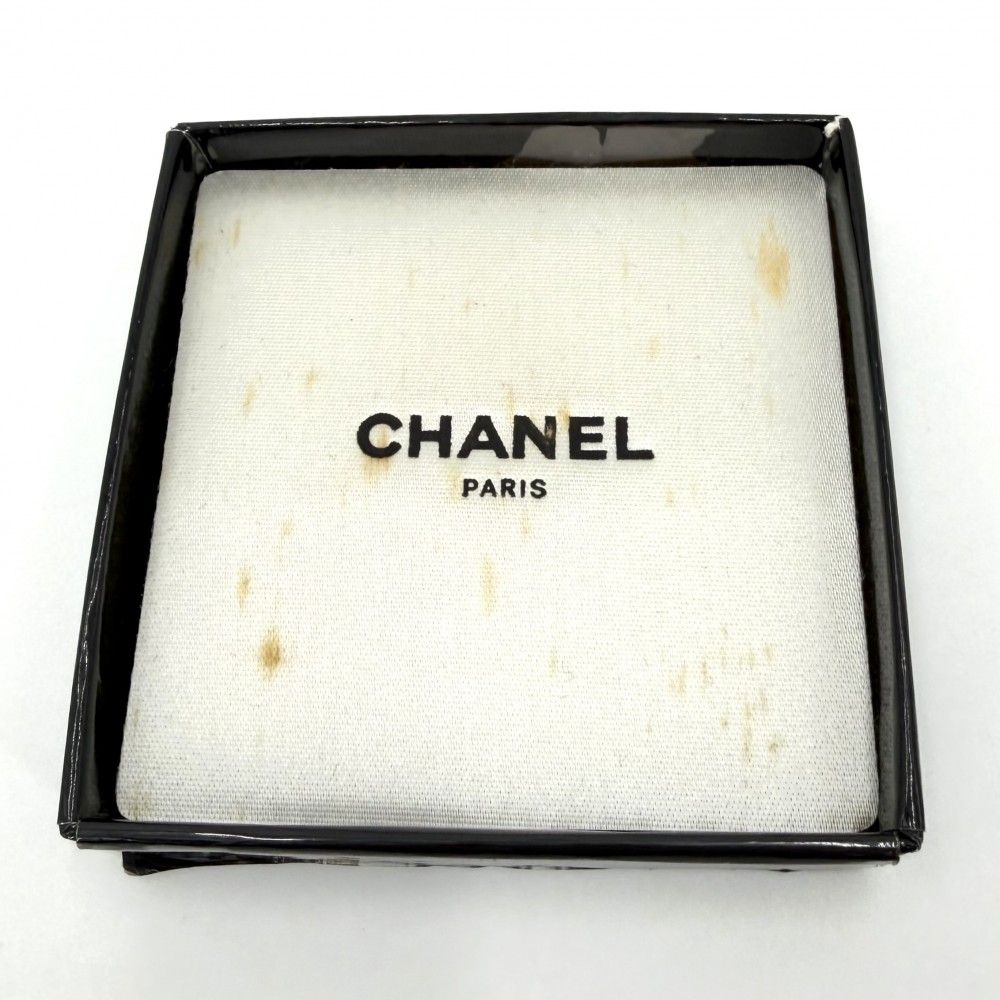 Chanel Brooch CC Logo Gold Plated — view 7