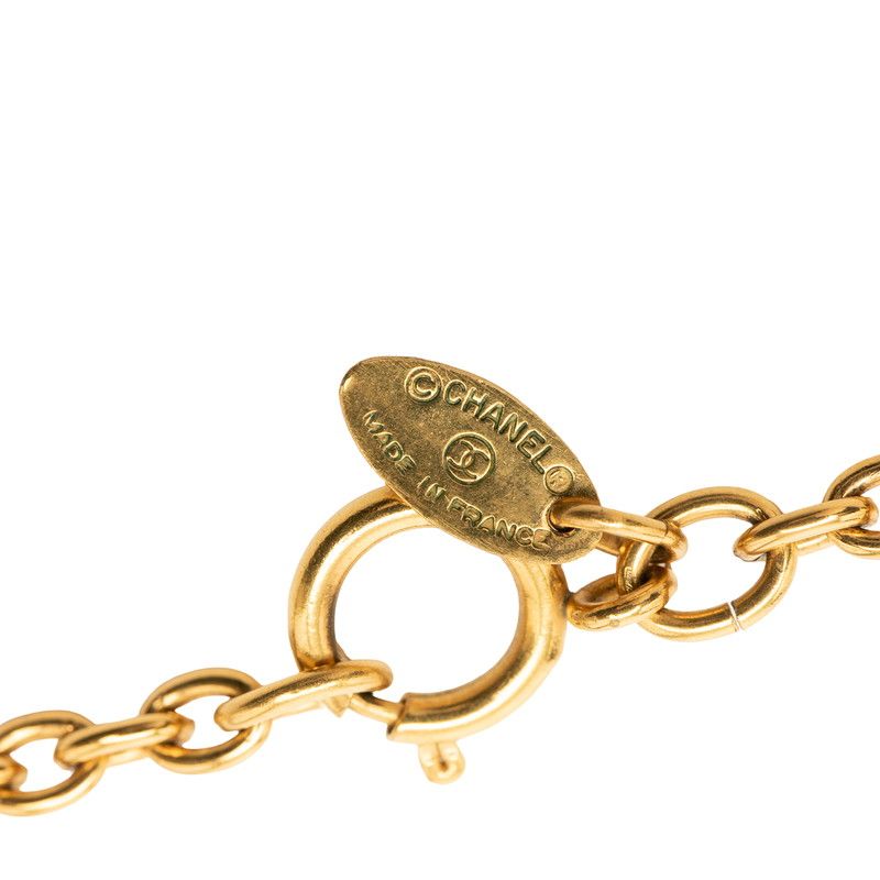 Chanel CC Logo Chain Round Pendant Necklace Gold Plated — view 6