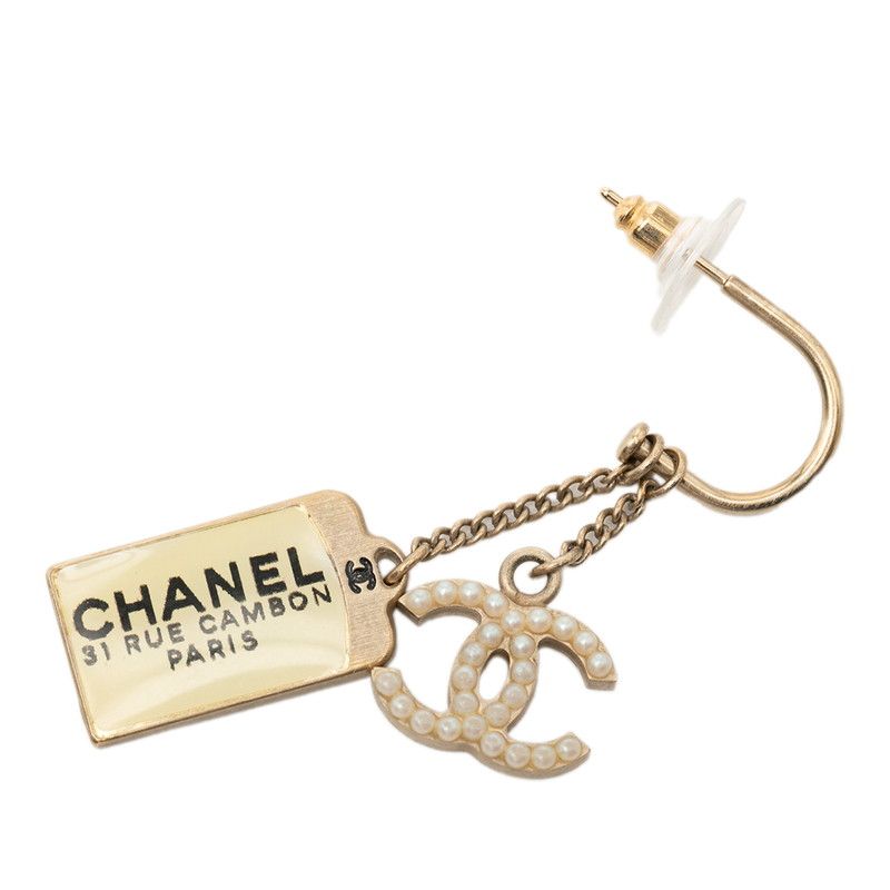 Chanel CC Logo 31 Rue Cambon Plate Earrings Gold tale Pearl — view 3