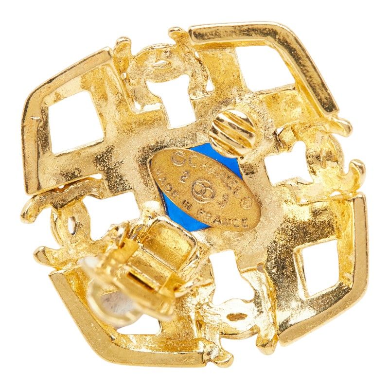 Chanel Vintage CC Logo Strike Earrings Gold Plating — view 4