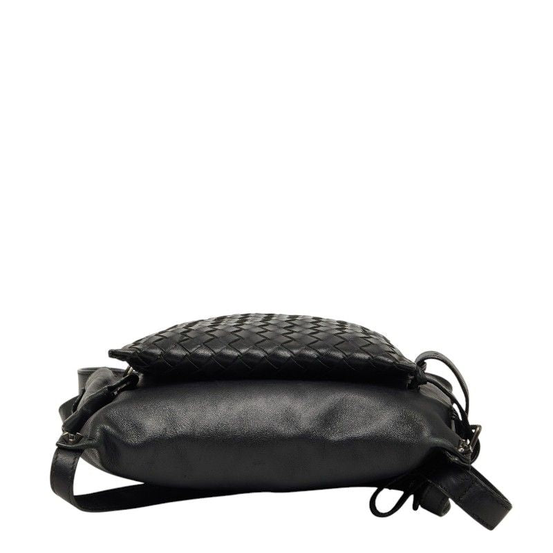 Bottega Veneta Belt Bag strikeba Black Leather — view 3