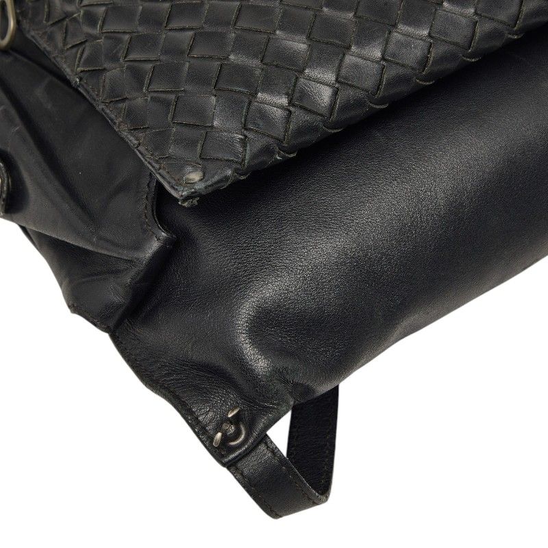 Bottega Veneta Belt Bag strikeba Black Leather — view 5