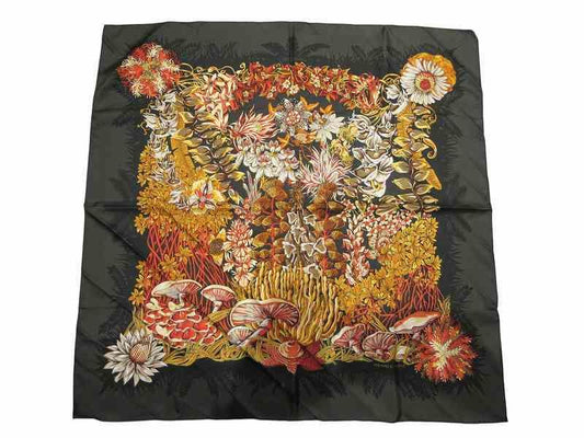 Hermes Scarf Carre 90 L'ile Deserte Human Island Green