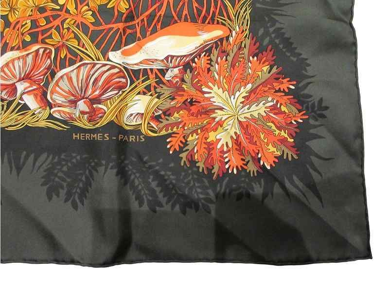 Hermes Scarf Carre 90 L'ile Deserte Human Island Green — view 2