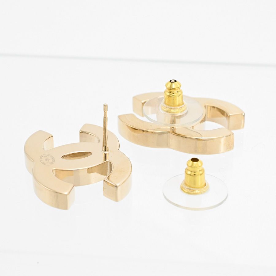 Chanel Earrings Gold — view 3