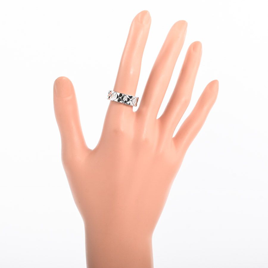 Chanel Ring Quilted White Gold — view 7