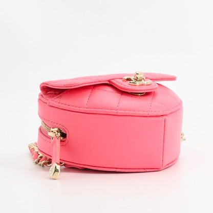 Chanel Shoulder Bag Heart Chain — view 5