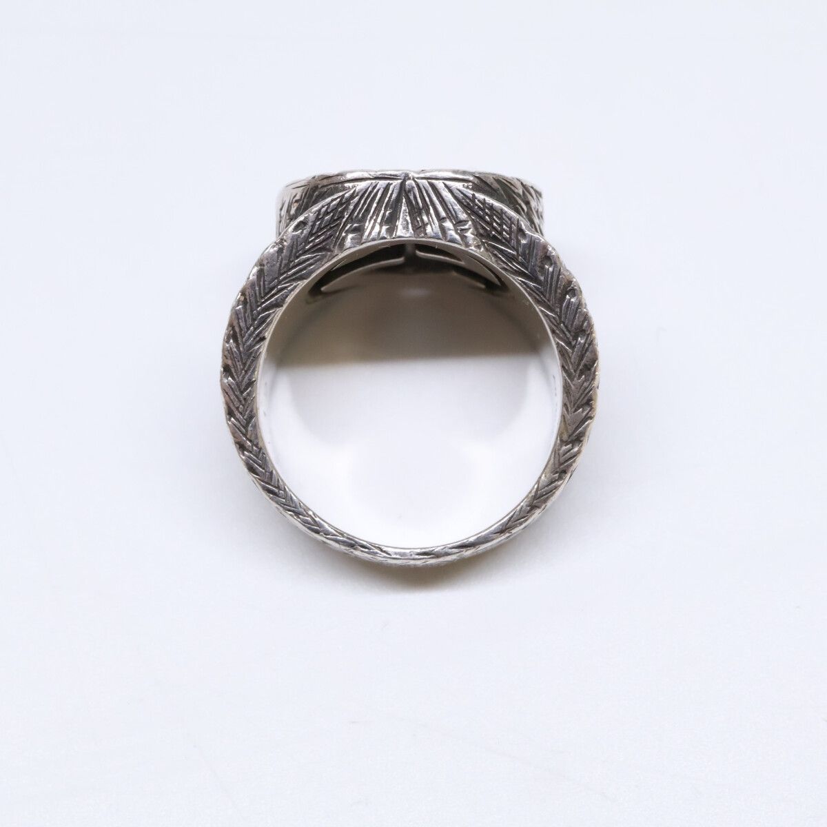Gucci Interlocking GG Arabesque 12 No 12 Ring — view 6