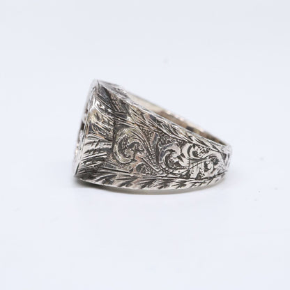 Gucci Interlocking GG Arabesque 12 No 12 Ring — view 3