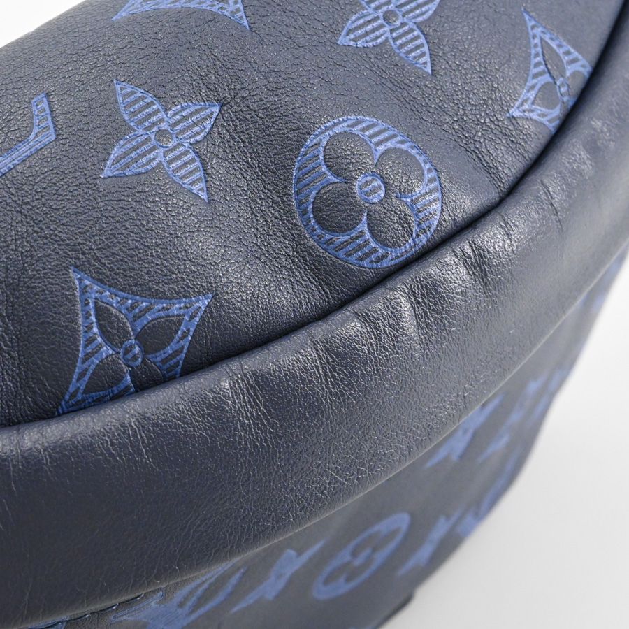 Louis Vuitton Belt Bag Discovery Bum Pack — view 8