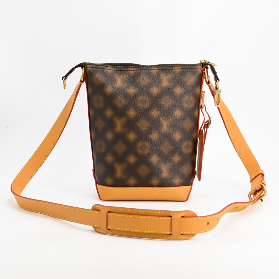 Louis Vuitton Shoulder Bag Cruise PM — view 3