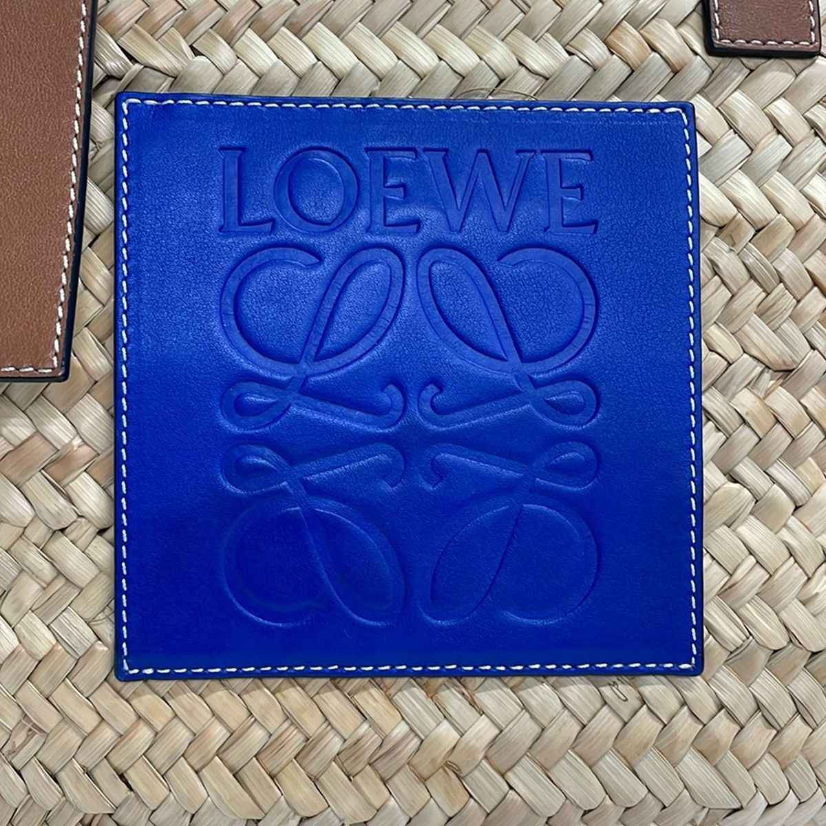 Loewe Tote Basket Beige Dark Brown Navy Leather — view 9