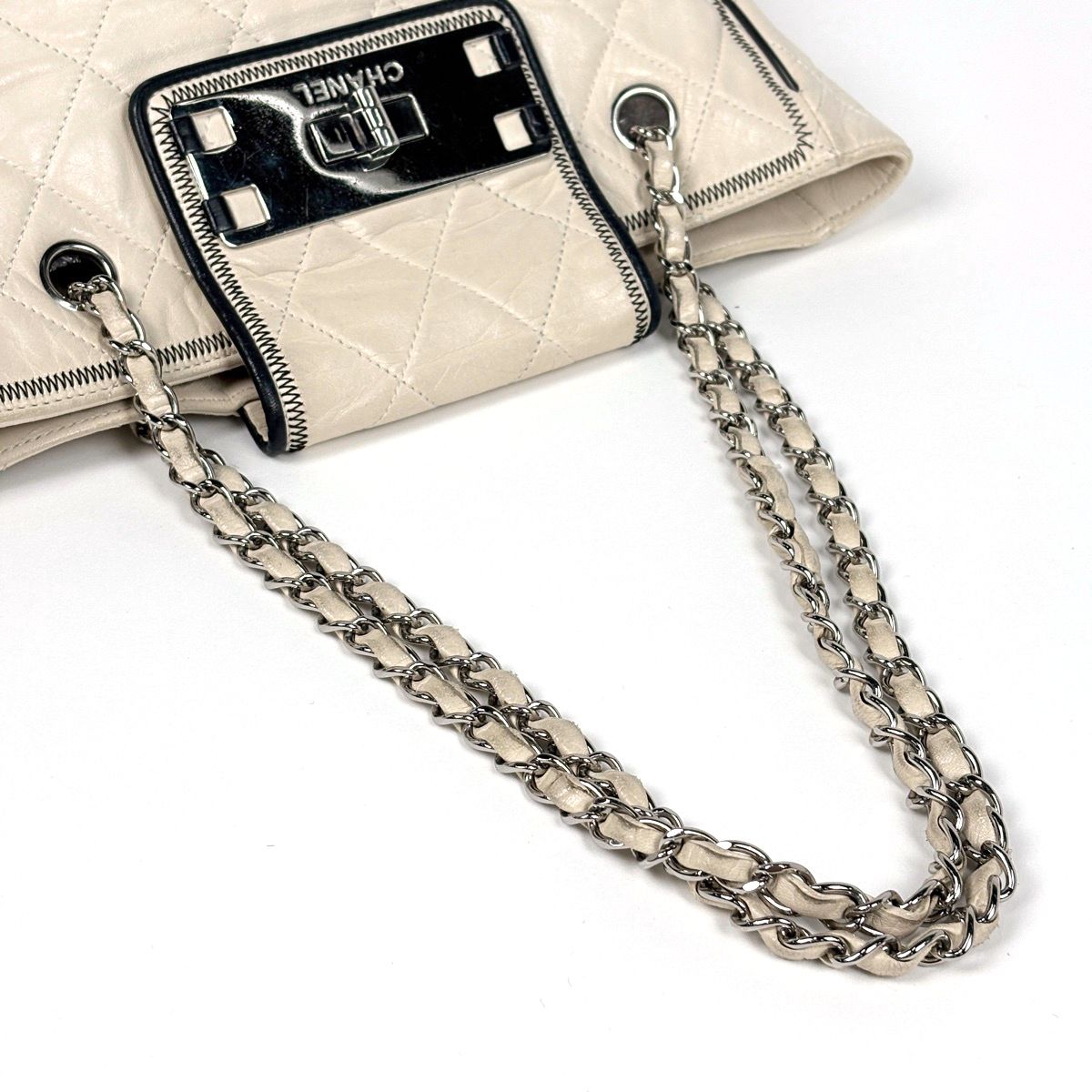 Chanel East Waist 2.55 Tote 2-Way Chain Leather Ivory — view 6