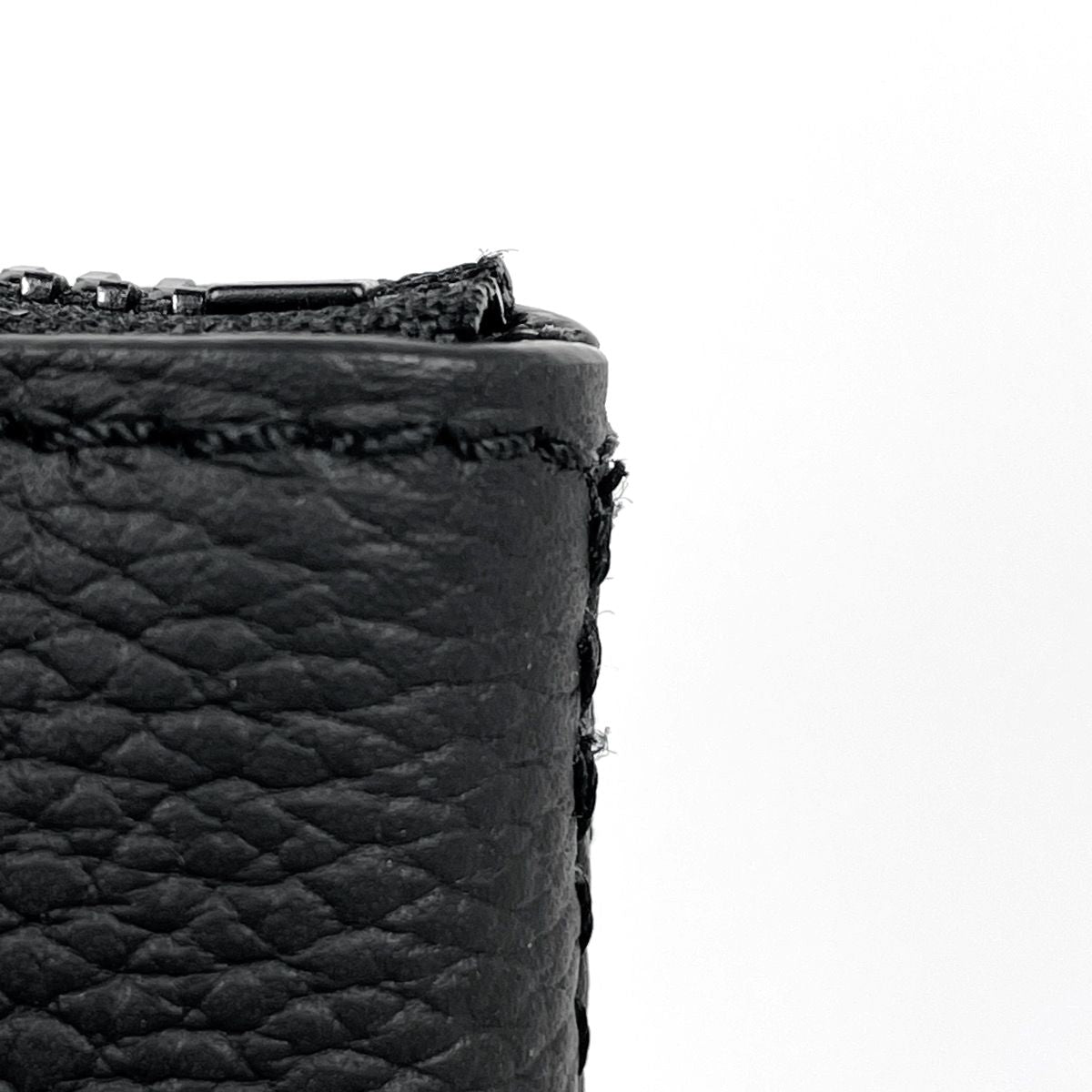 Louis Vuitton Takeoff Pouch Clutch Leather Noir — view 4