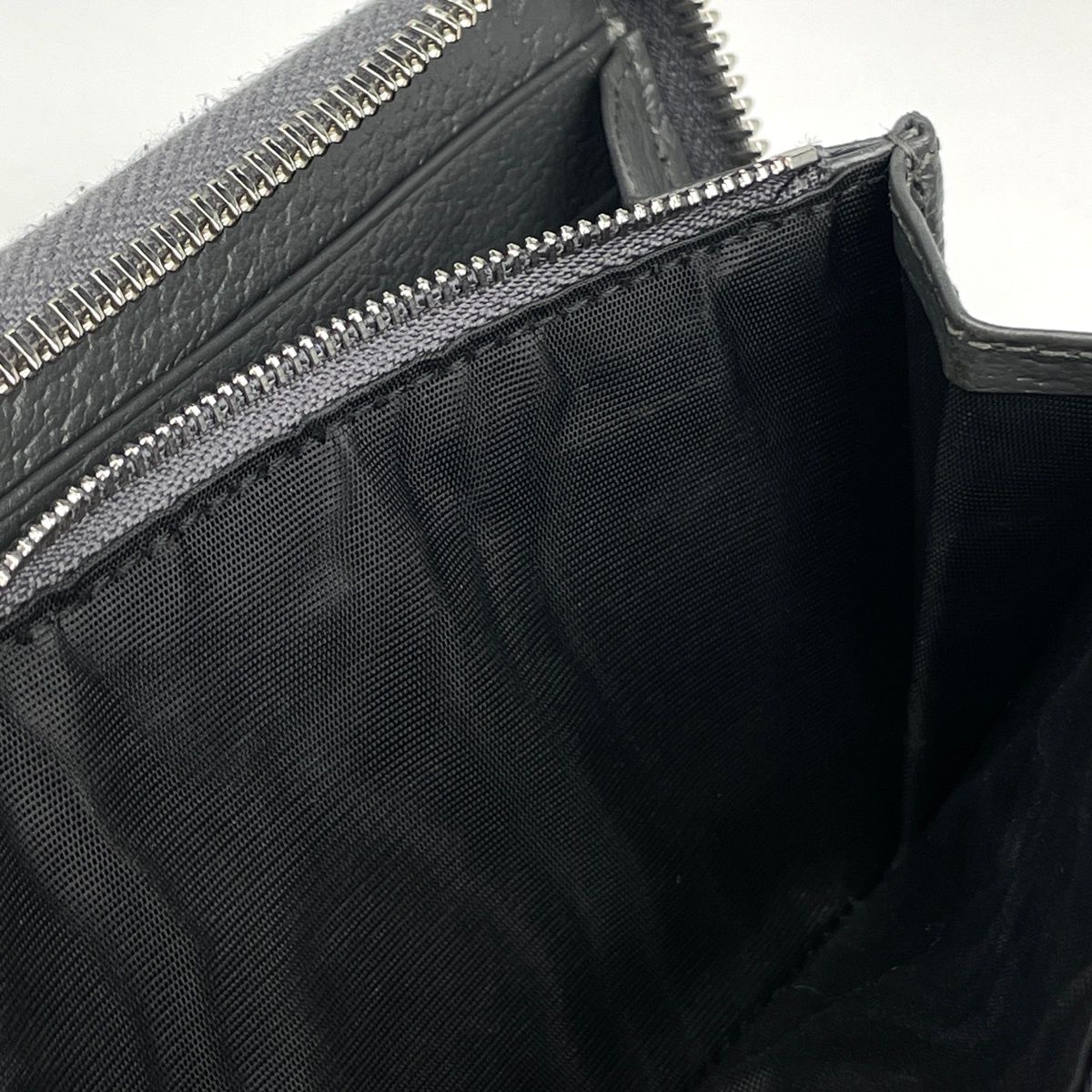 Gucci Cutout Interlocking Zip Around Wallet GG Supreme Pattern Leather Gray — view 6