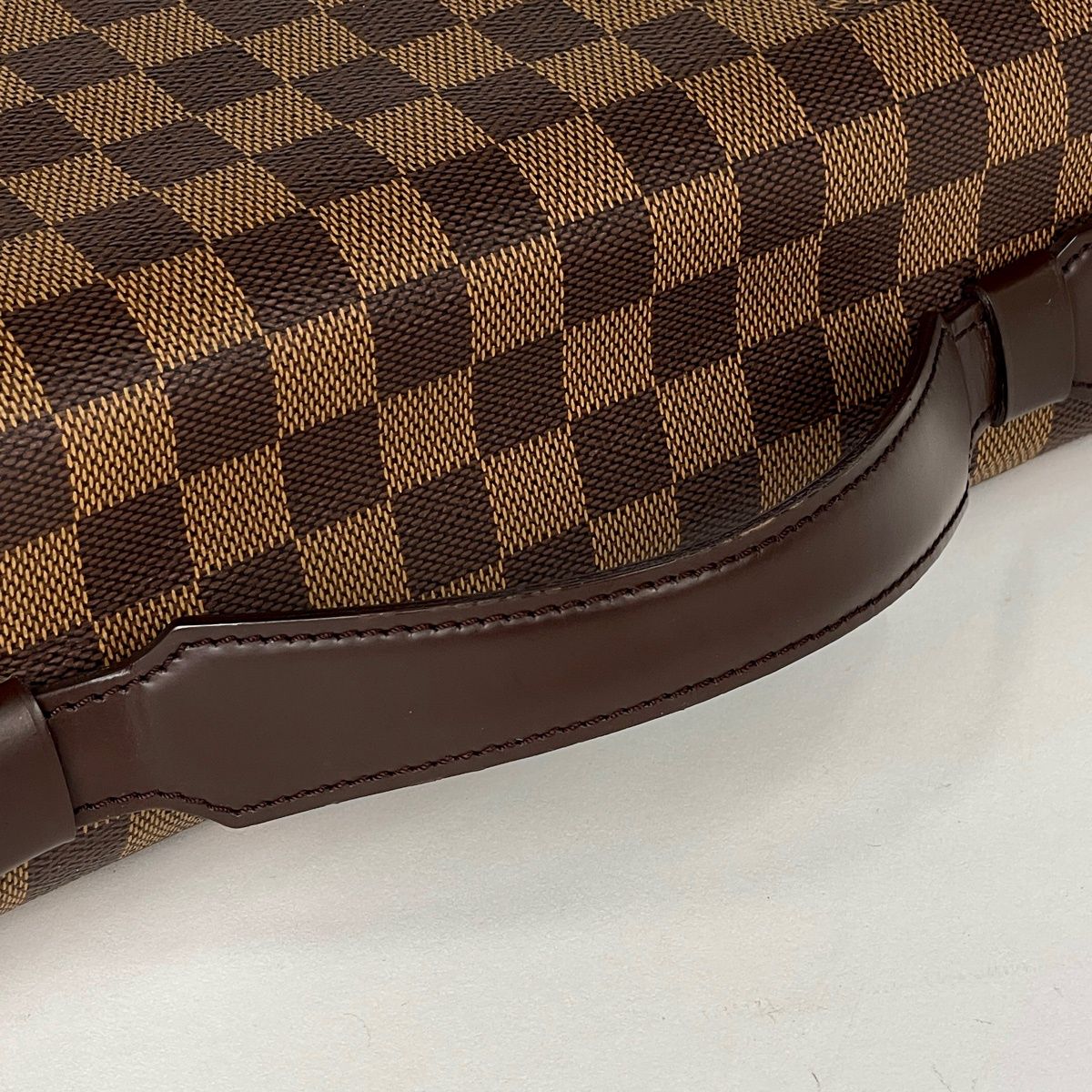 Louis Vuitton Broadway Crossbody Shoulder Bag Damier Brown — view 7