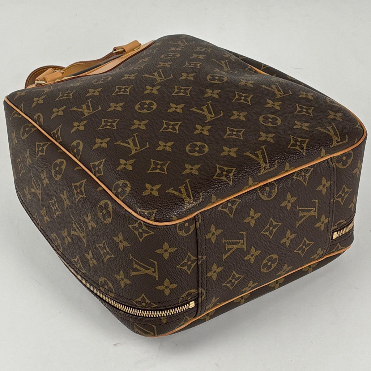 Louis Vuitton Excursion Shoes Case Handbag Monogram Brown — view 2