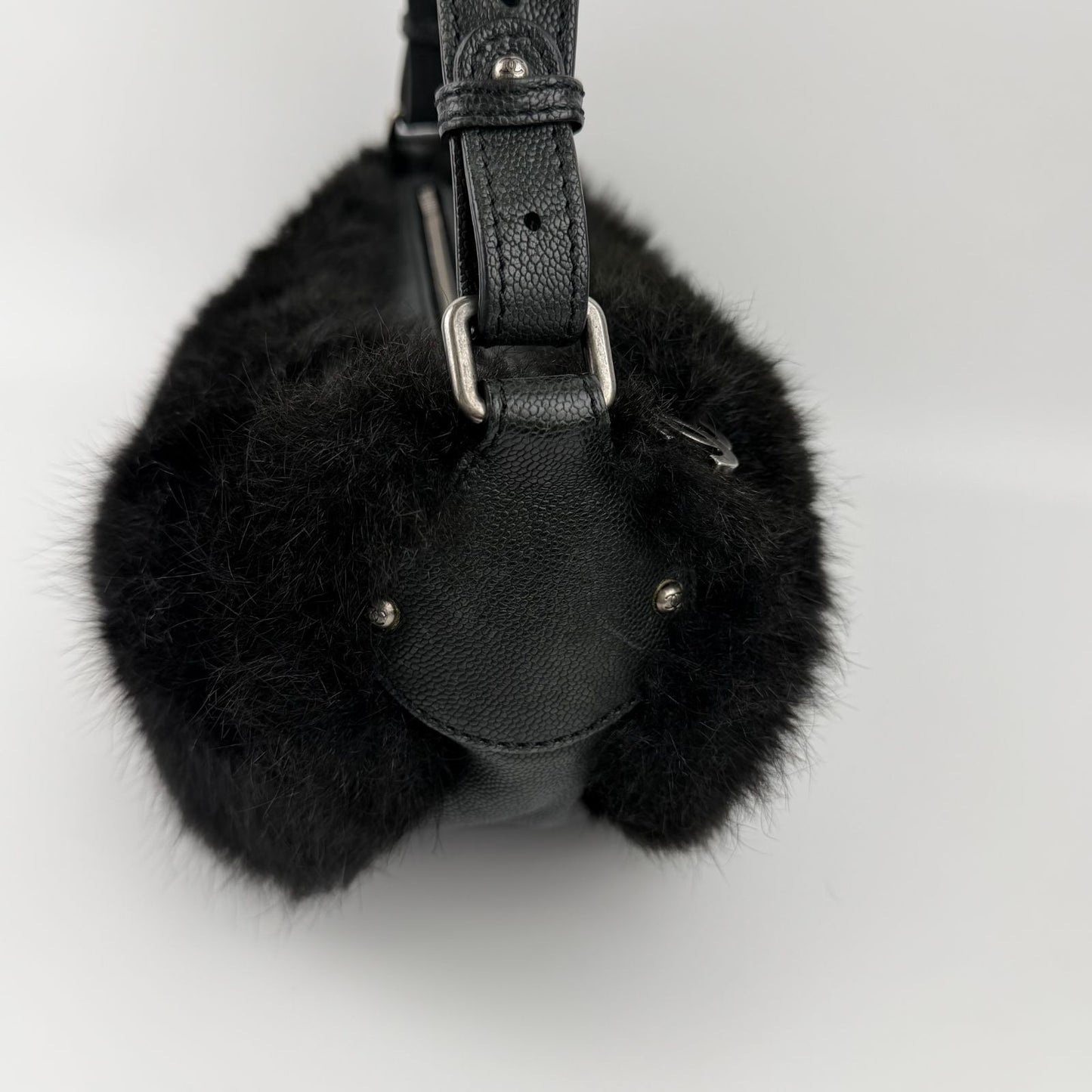 Chanel CC Logo Shoulder Bag Black Vintage — view 6