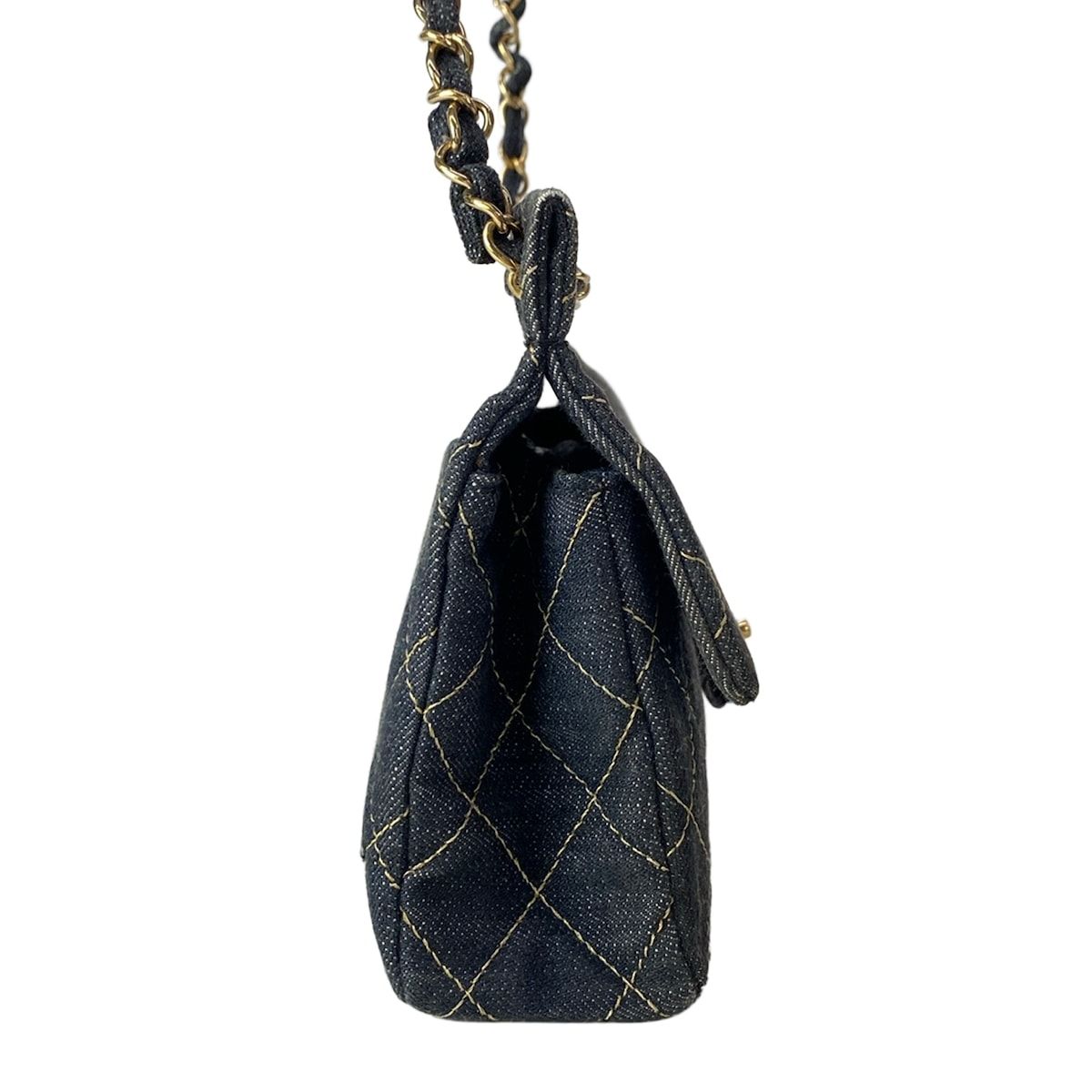 Chanel Shoulder Bag Quilted Navy Chain Gold Flap Turnlock — view 2