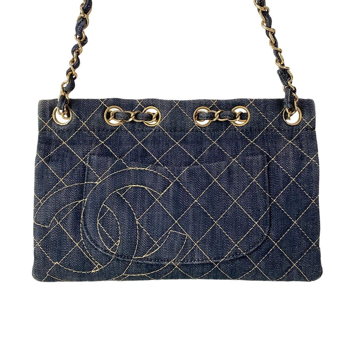 Chanel Shoulder Bag Quilted Navy Chain Gold Flap Turnlock — view 3