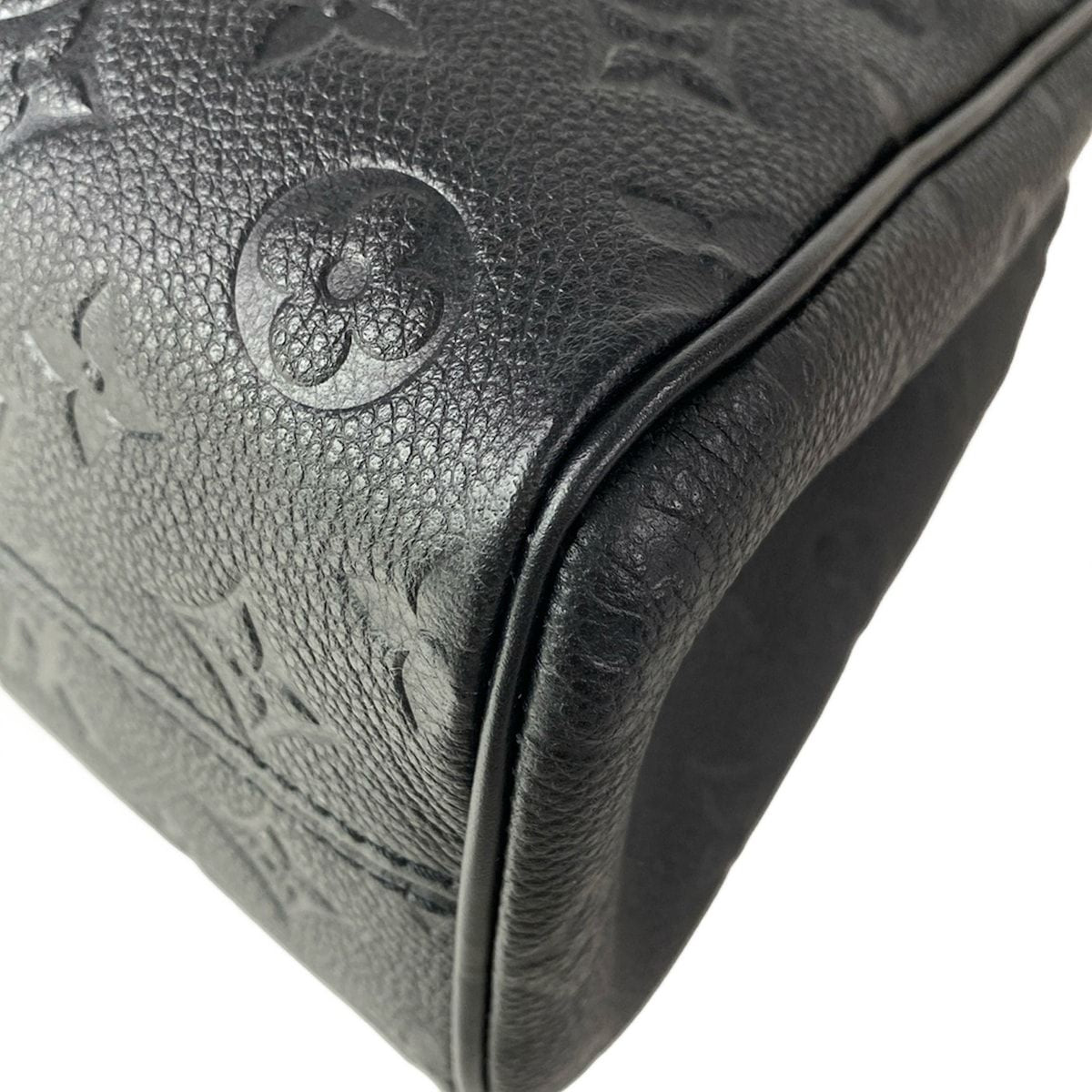 Louis Vuitton Tote Monogram Empreinte Avenue PM Noir Leather Cowhide — view 7