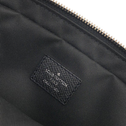Louis Vuitton Taiga Llama Bum Bag Outdoor — view 9