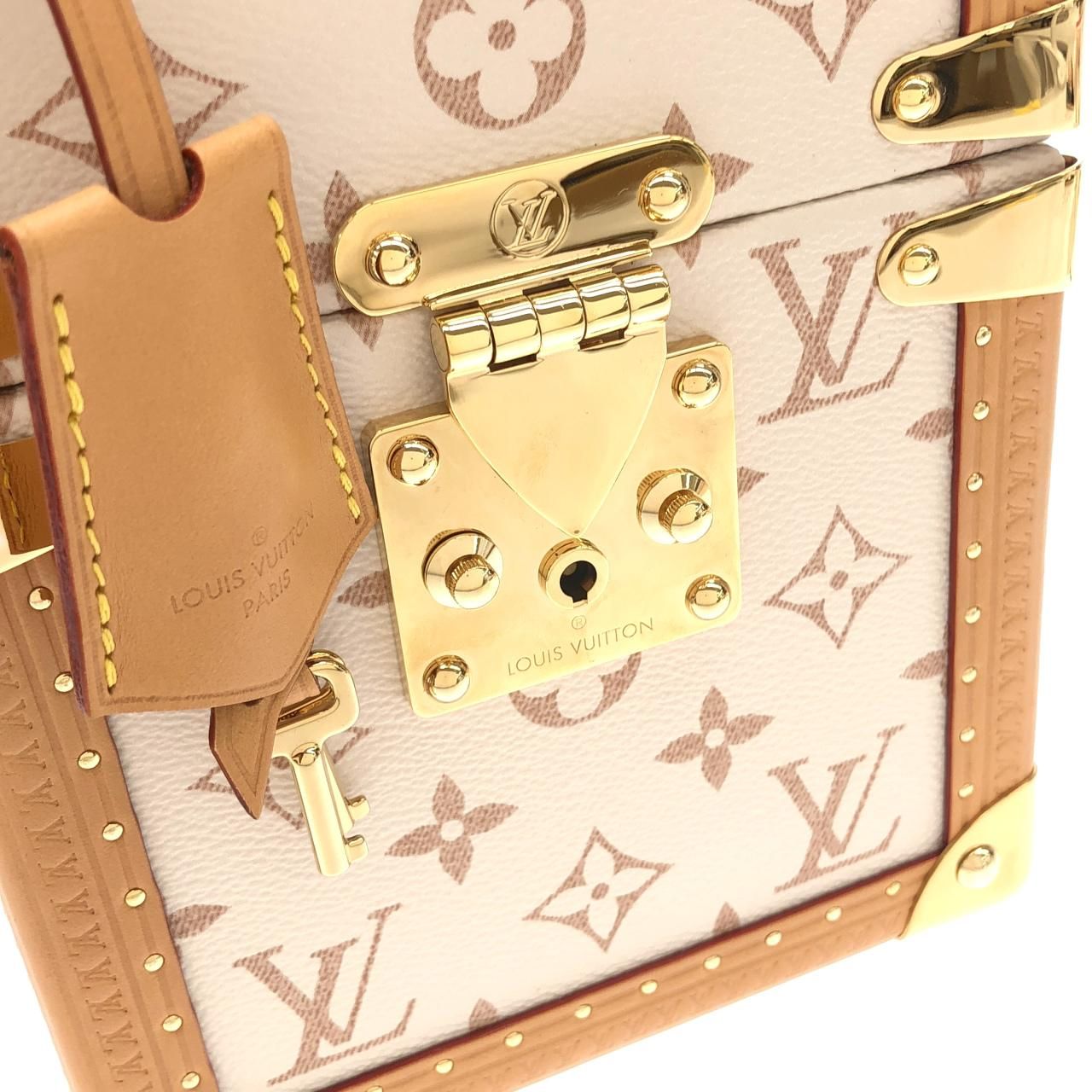 Louis Vuitton Monogram Dune Camera Box Shoulder Bag — view 4