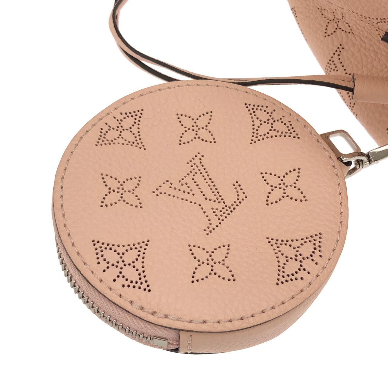 Louis Vuitton Mahina Bella Shoulder Bag — view 4