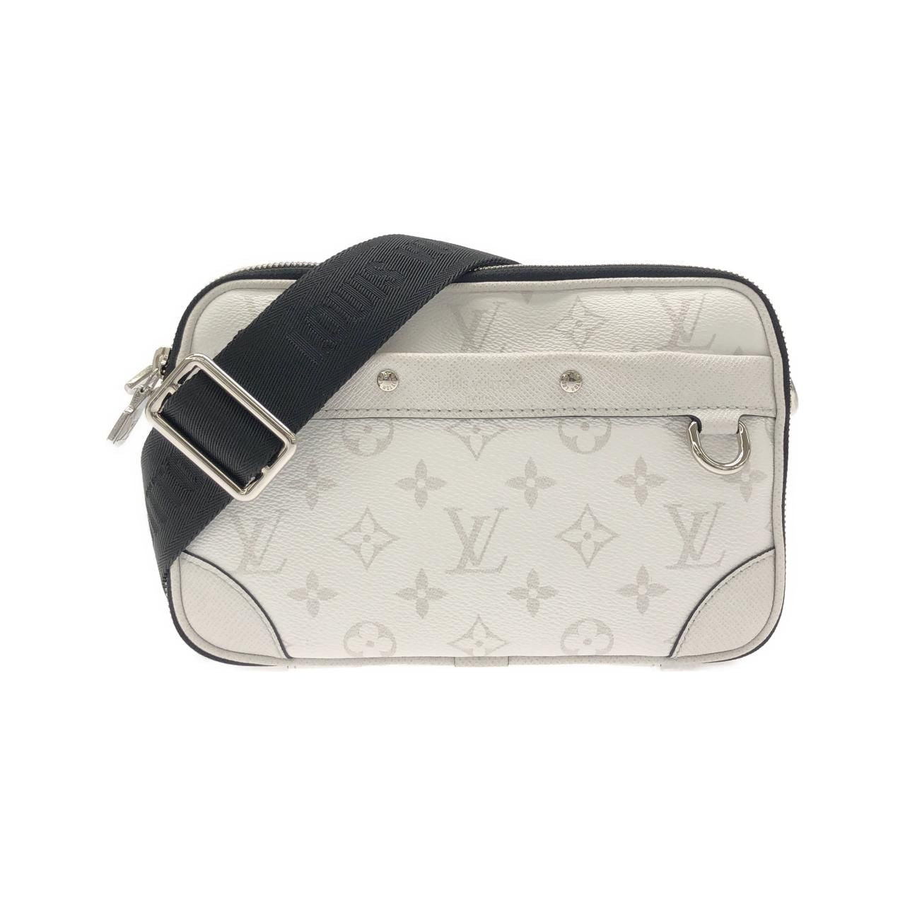 Louis Vuitton Taiga Llama Alpha Messenger Shoulder Bag