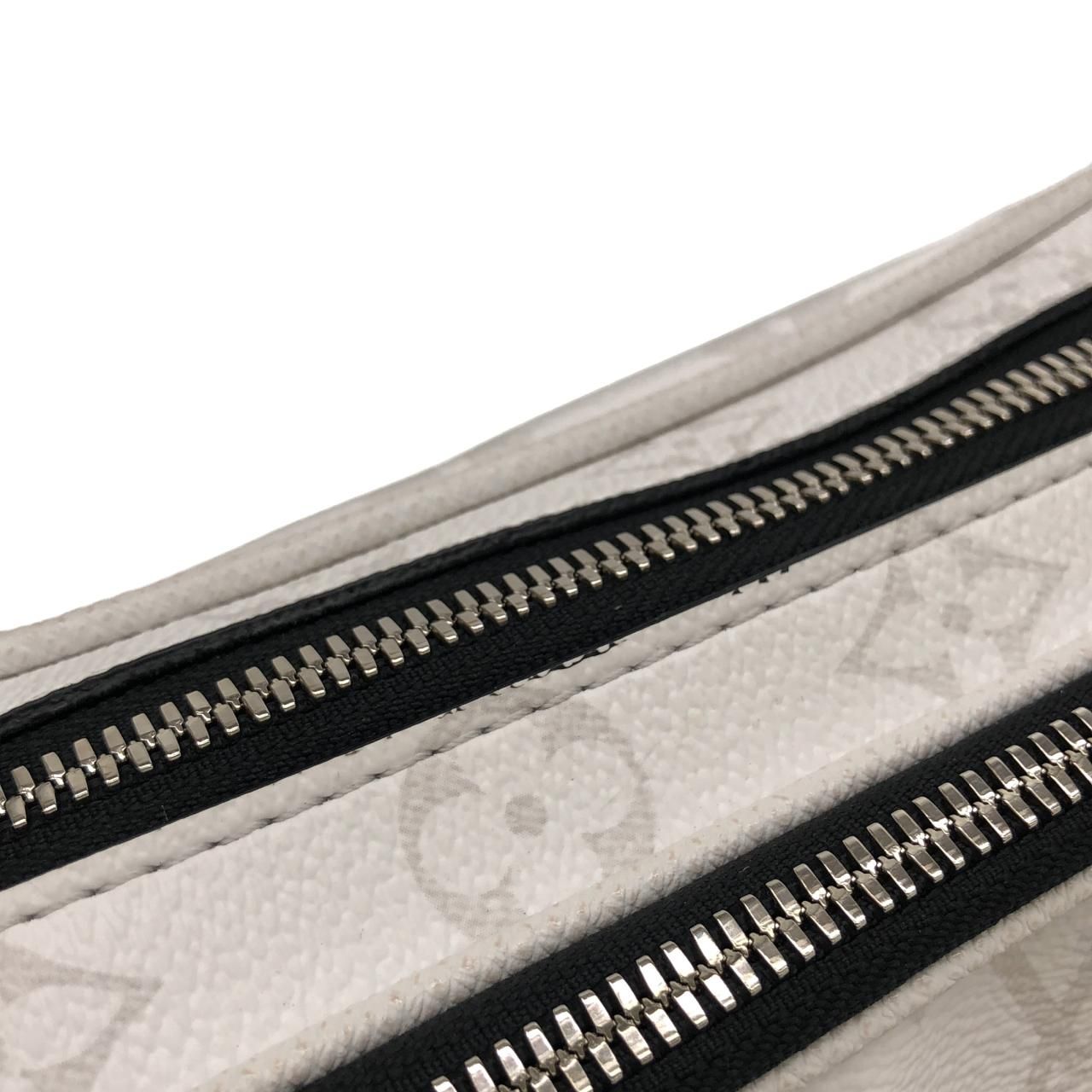 Louis Vuitton Taiga Llama Alpha Messenger Shoulder Bag — view 7