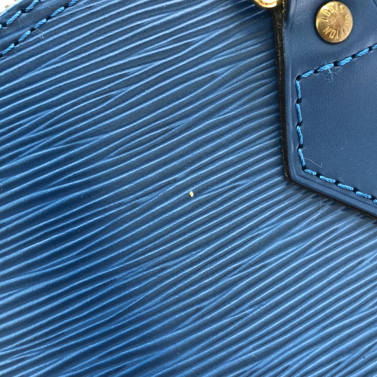 Louis Vuitton Epi Alma PM Bag — view 4