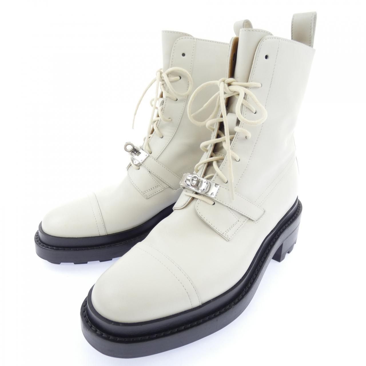 Hermes Funk Funm Kelly Buckle Boots — view 3