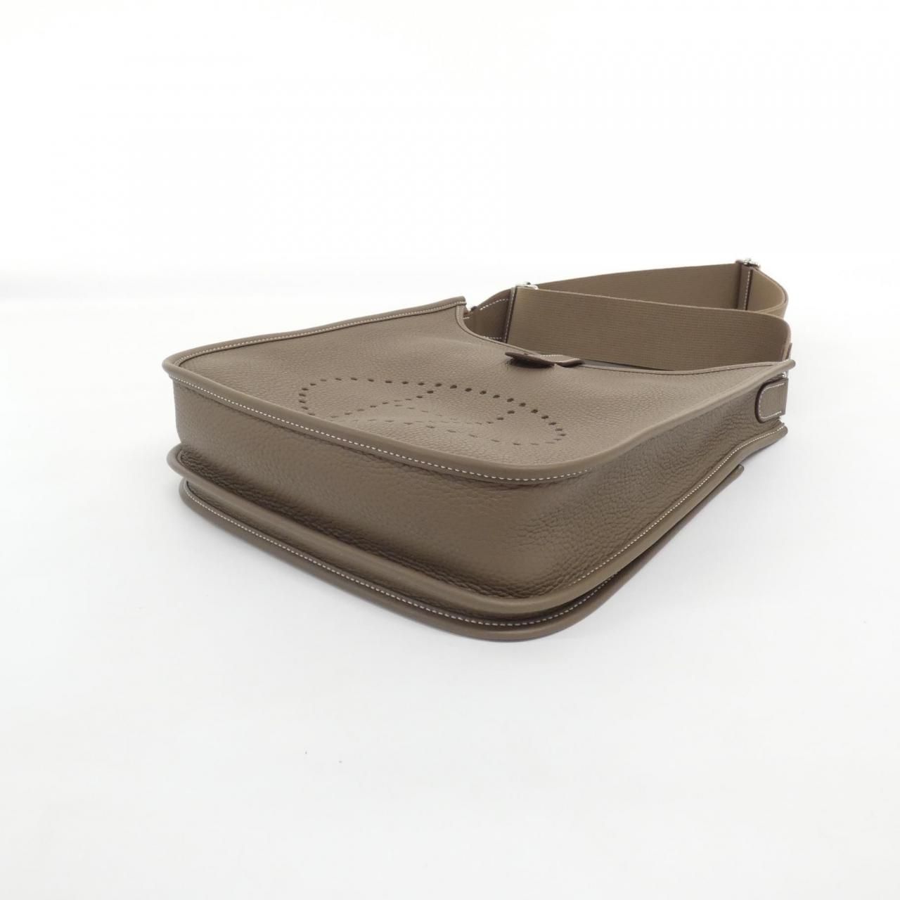 Hermes Evelyne 3 PM Shoulder Bag — view 3