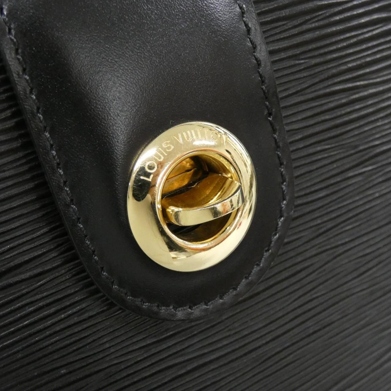 Louis Vuitton Epi Cluny Shoulder Bag — view 5
