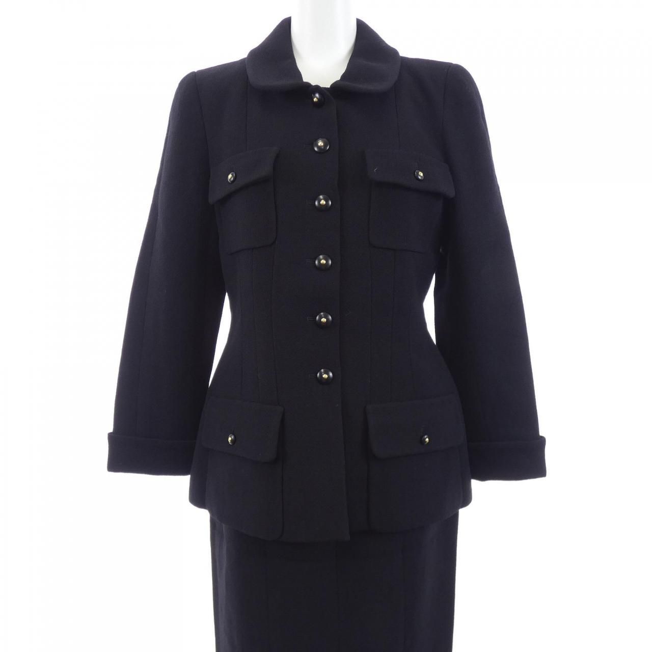 Chanel Vintage Suit Black