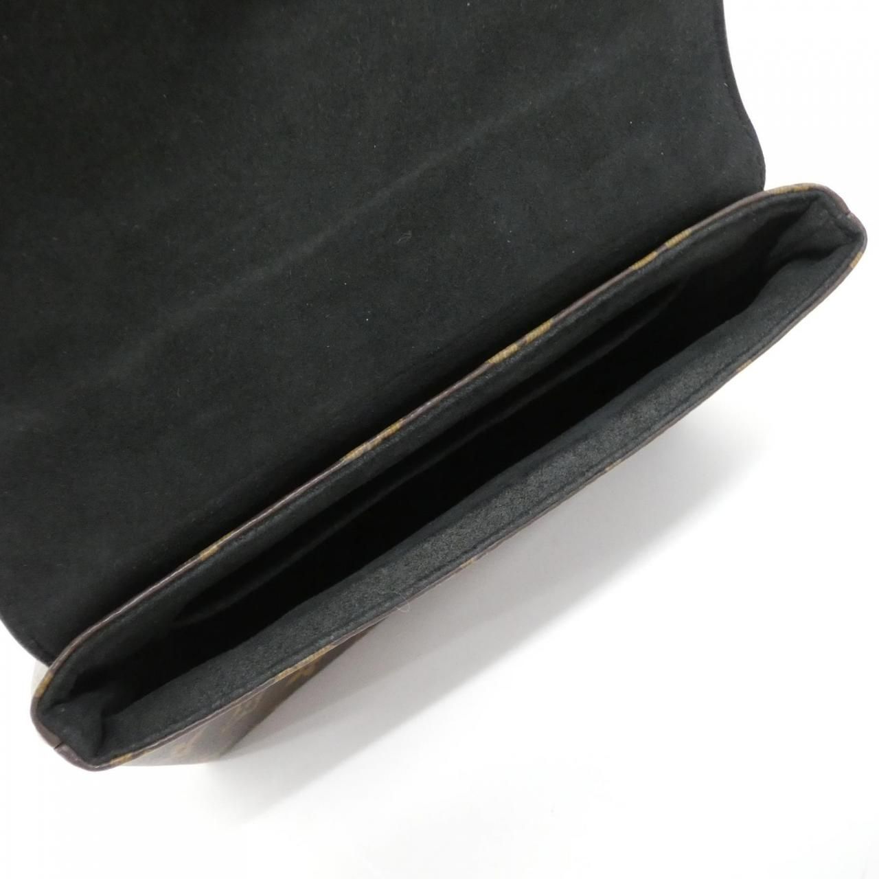 Louis Vuitton Monogram Locky BB Bag — view 8