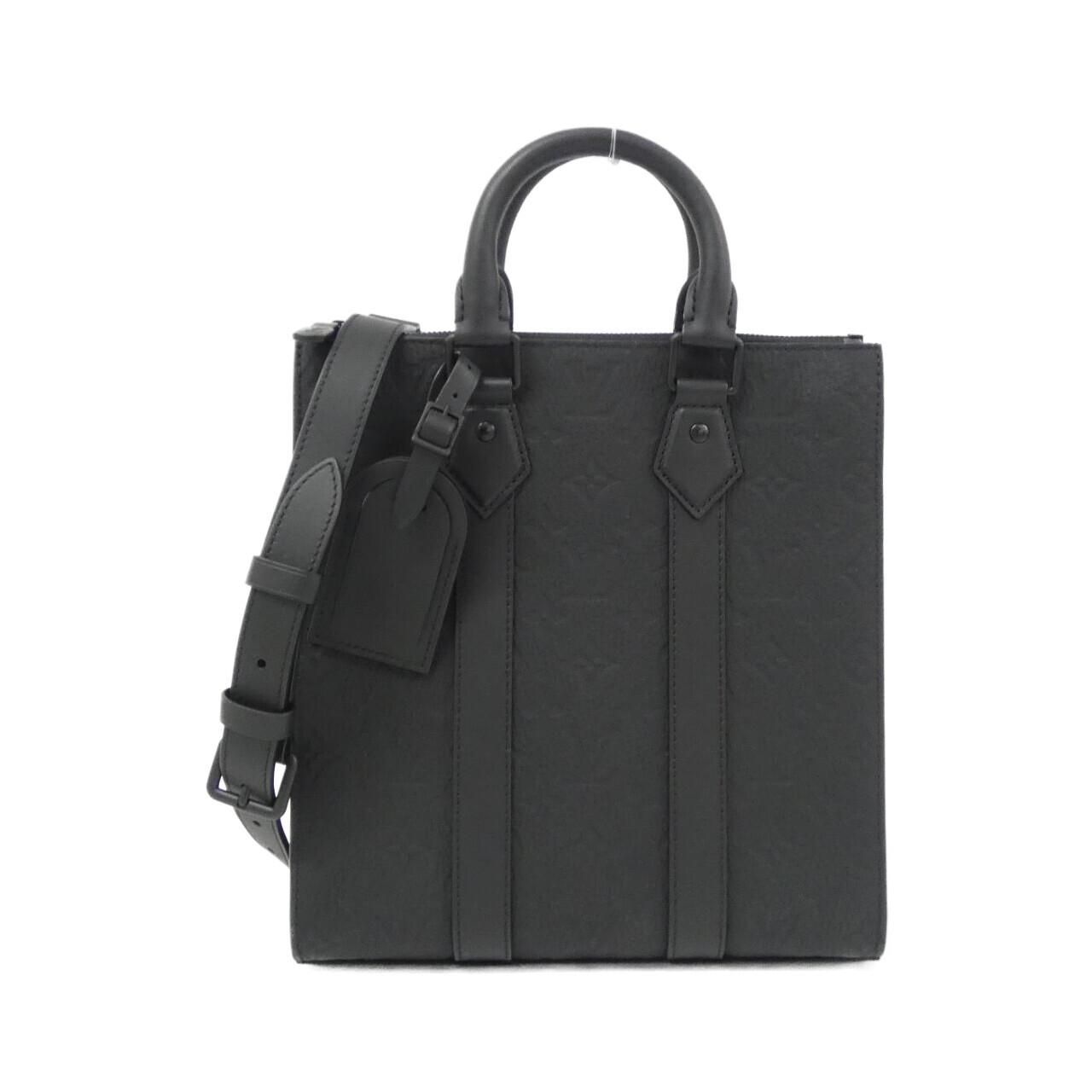 Louis Vuitton Taurillon Monogram Sac Plat Cross Bag
