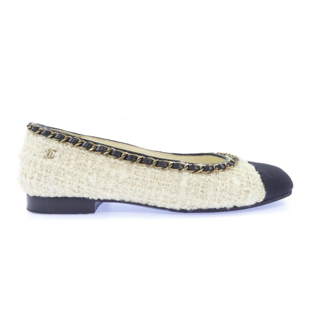 Chanel Flat Shoes Sneakers Beige