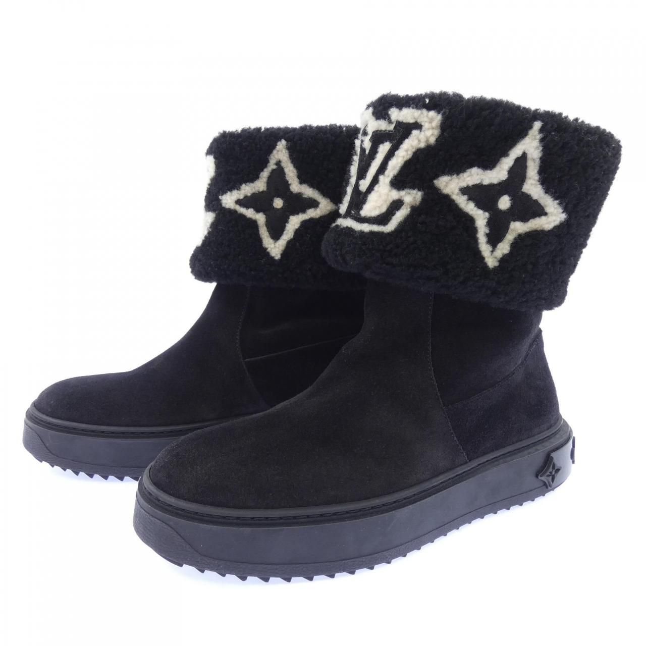 Louis Vuitton Logo Suede Snowdrop Line Boots — view 3