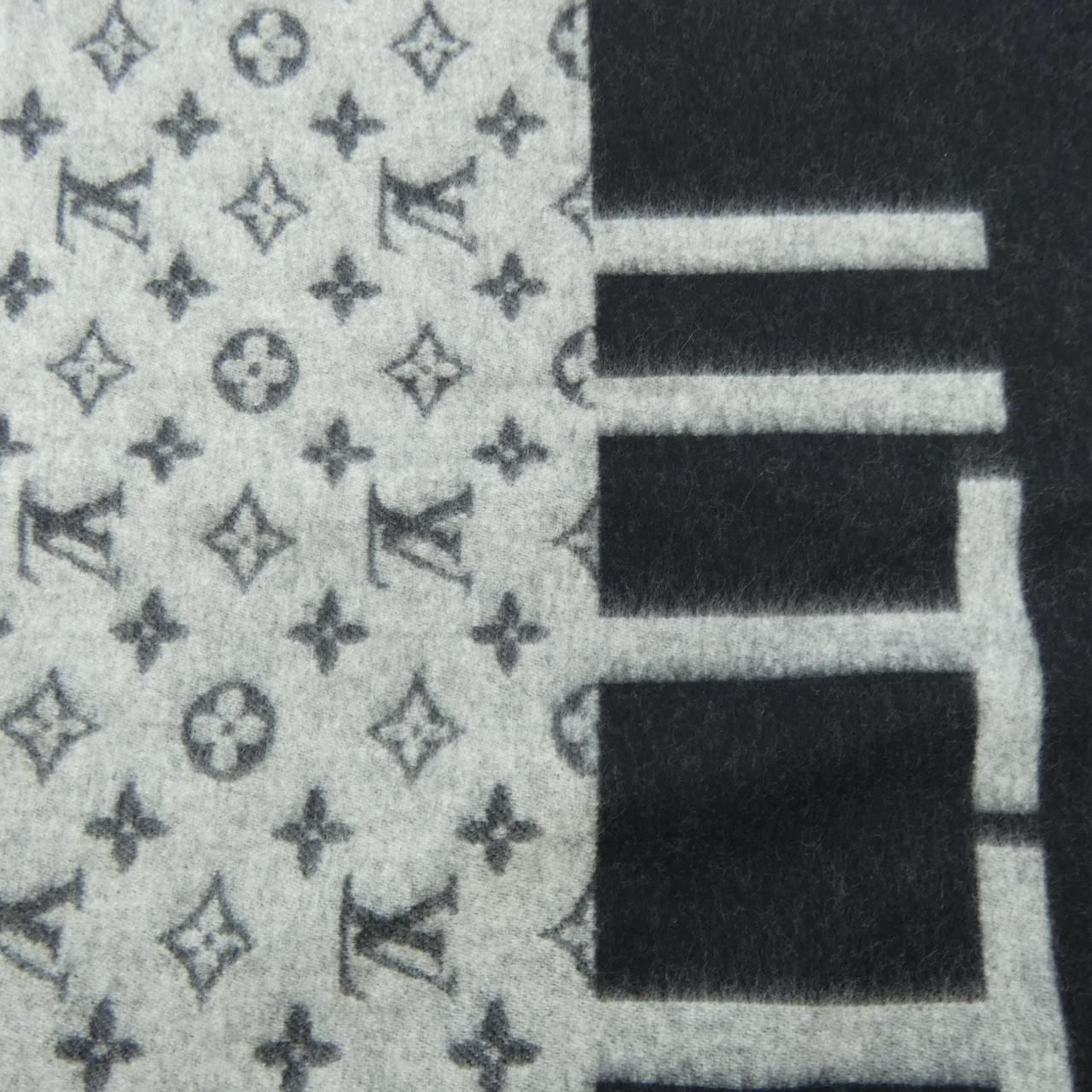 Louis Vuitton LV Split Scarf — view 4