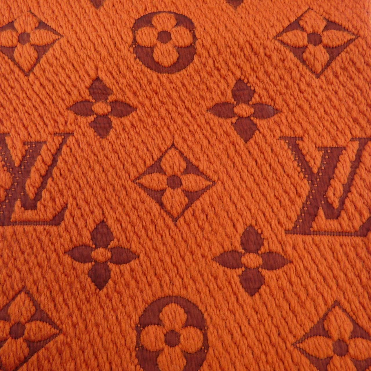 Louis Vuitton Echarpe Logo Mania Scarf — view 4