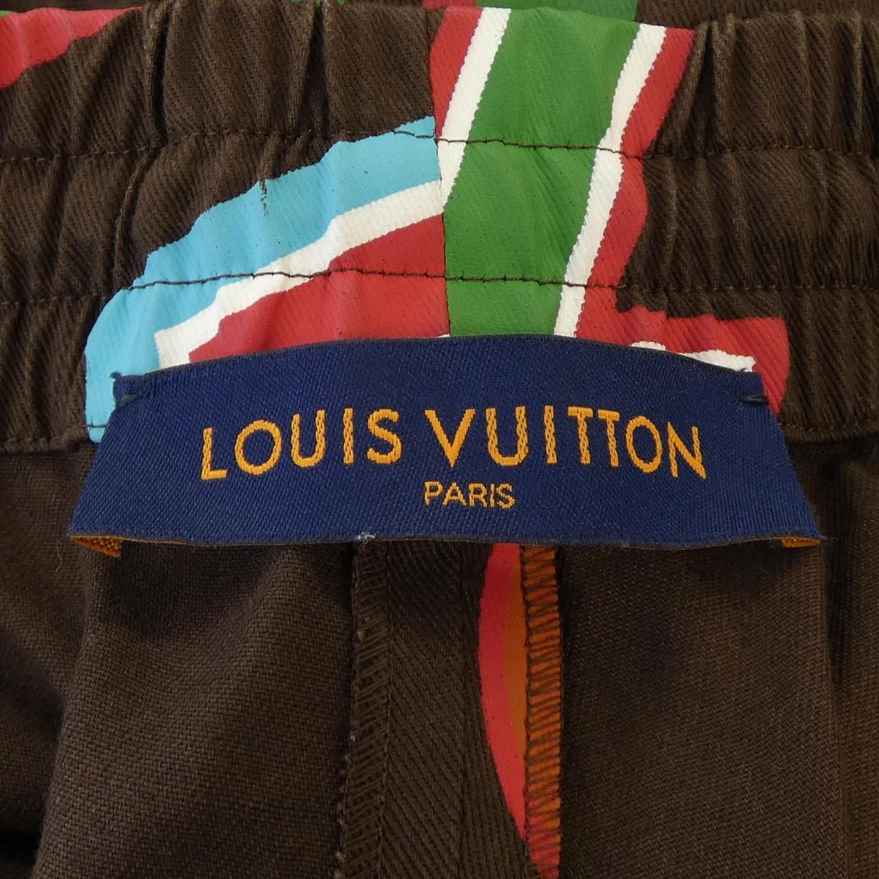 Louis Vuitton NBA Printed Shorts — view 4