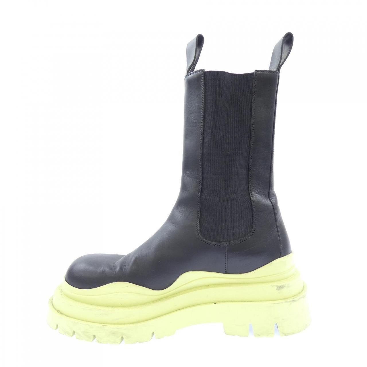 Bottega Veneta Boots Black — view 2