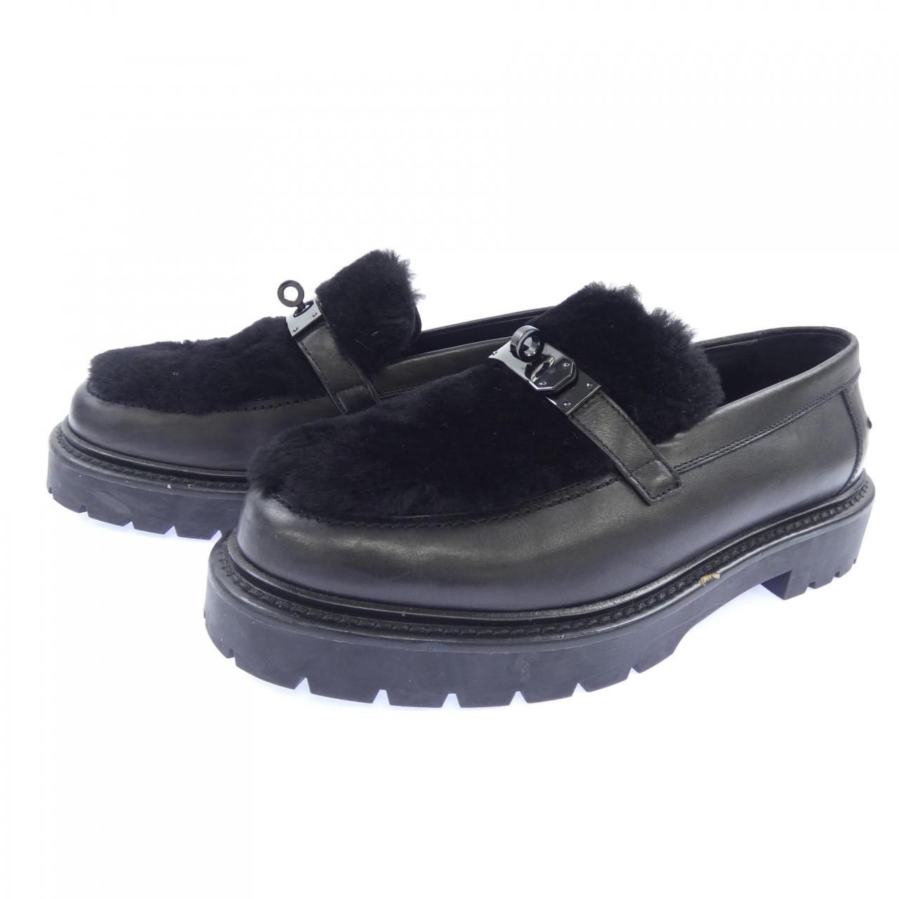 Hermes Icon Kelly Buckle Shoes — view 3
