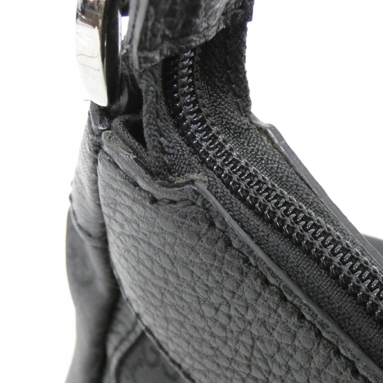 Gucci Shoulder Bag Black — view 6