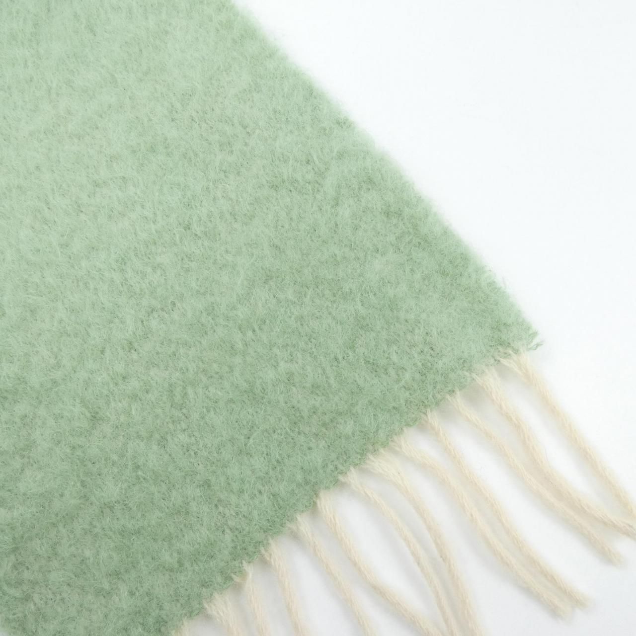 Loewe Scarf Green — view 2
