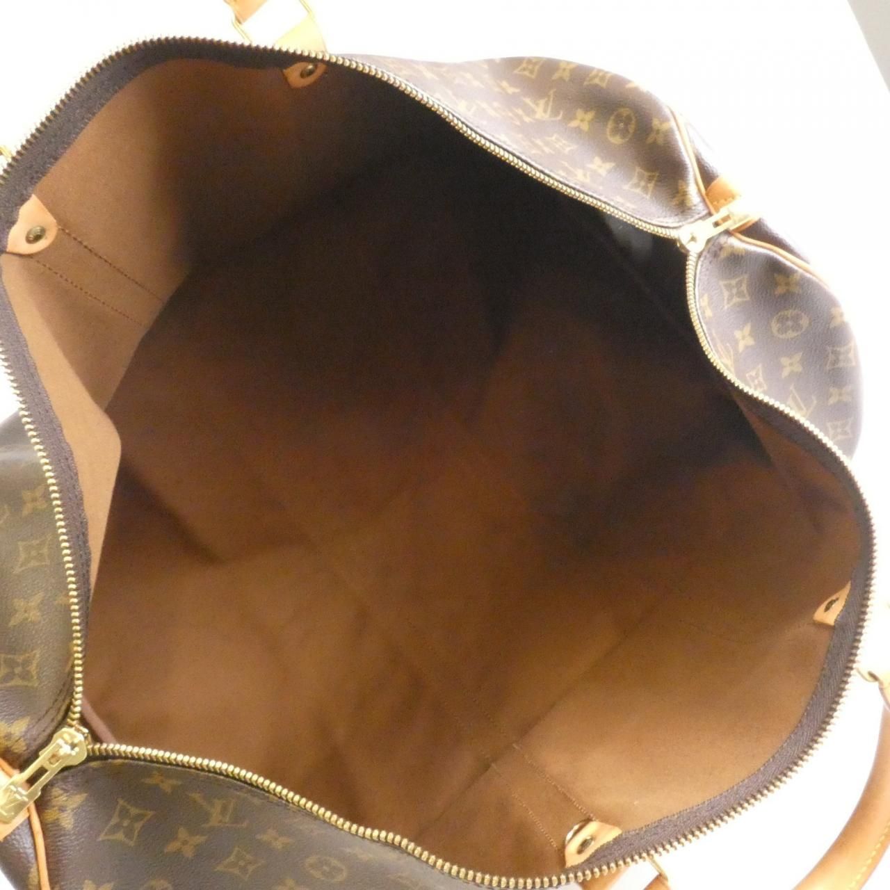 Louis Vuitton Monogram Keepall 60 cm Boston Bag — view 9