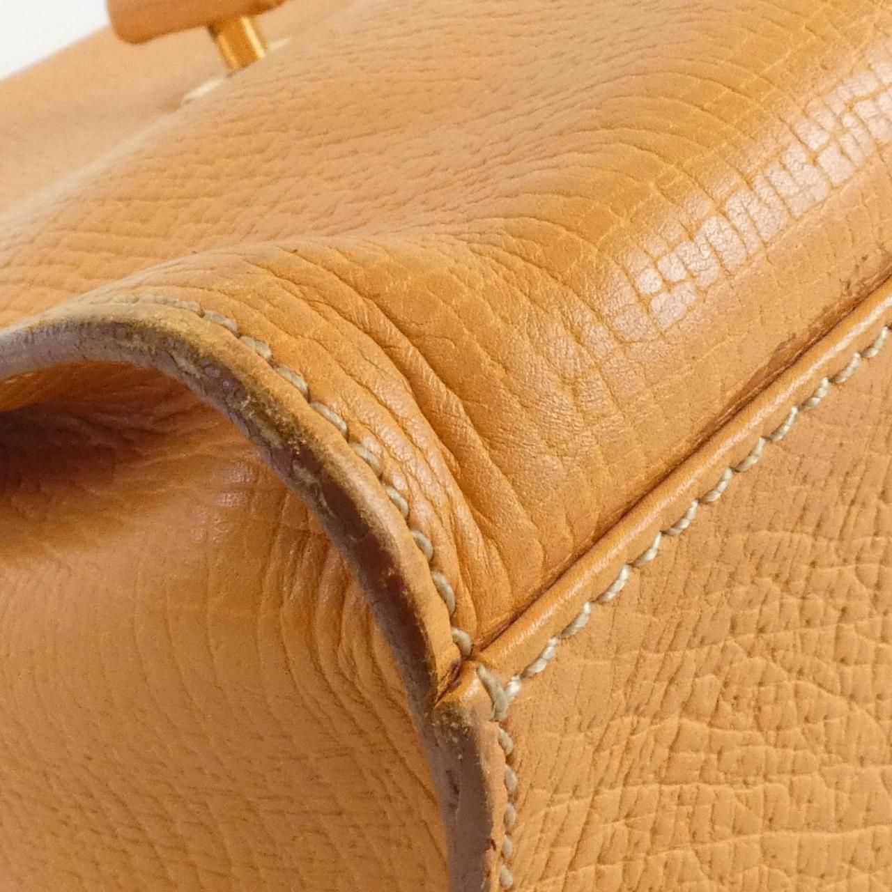 Loewe Vintage Shoulder Bag — view 3