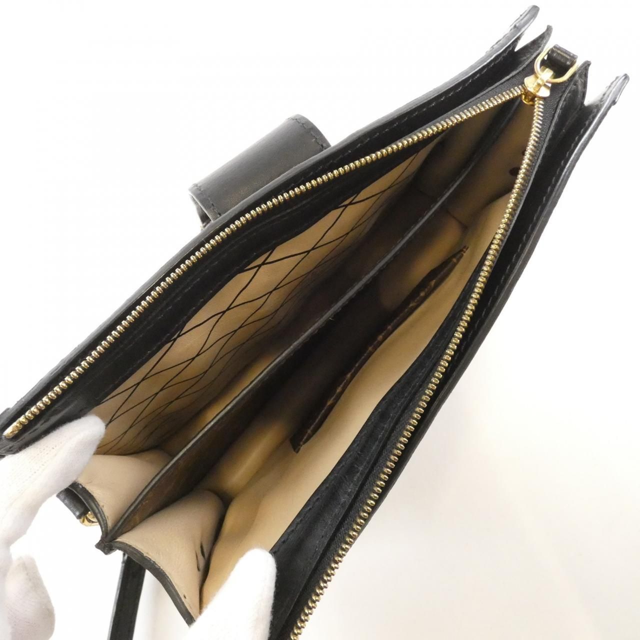 Louis Vuitton Monogram Reverse Trunk Clutch — view 8